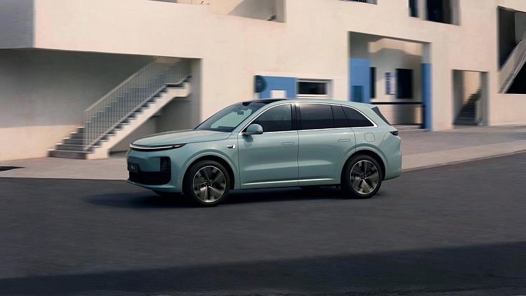 Li Auto L6 c выгодой до 829000₽